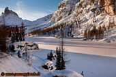 Il Lago innevato